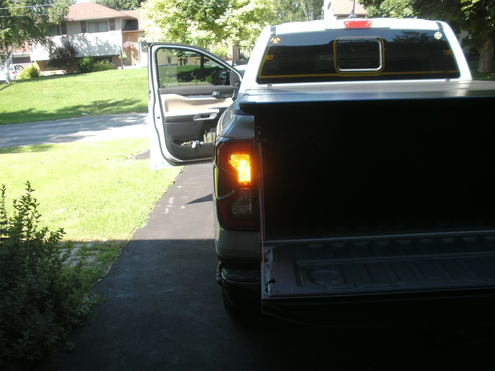 Ford Ranger Upgrading rear turn signals and brake lights to LED LED Drv Sid