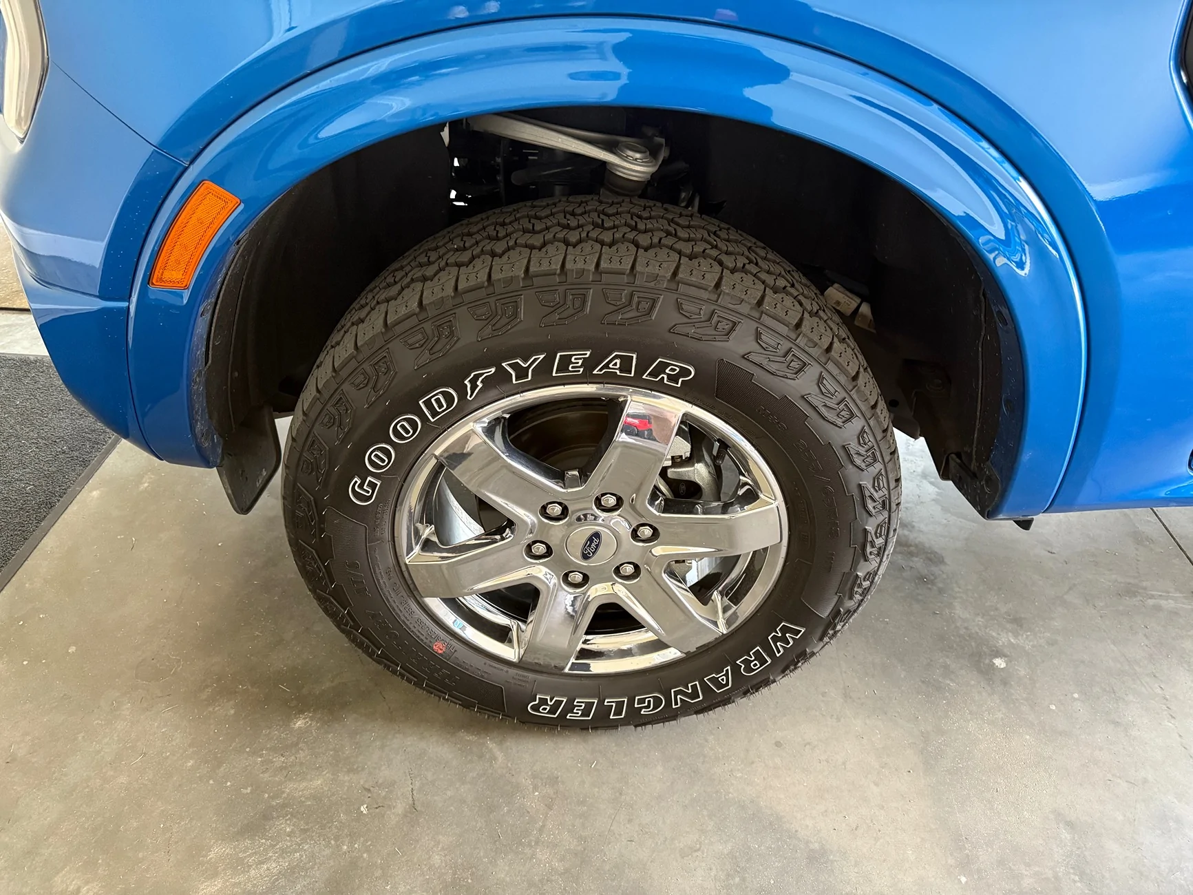 Ford Ranger 2024 18inch Chrome wheels, Tires for sale IMG_0736
