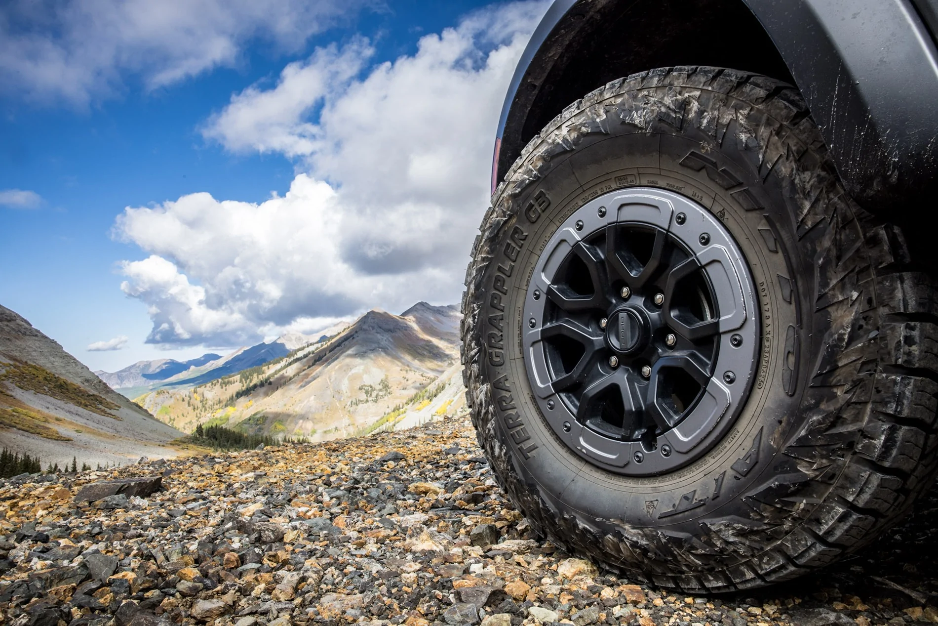 Ford Ranger Raptor takes on Black Bear Pass-07.webp
