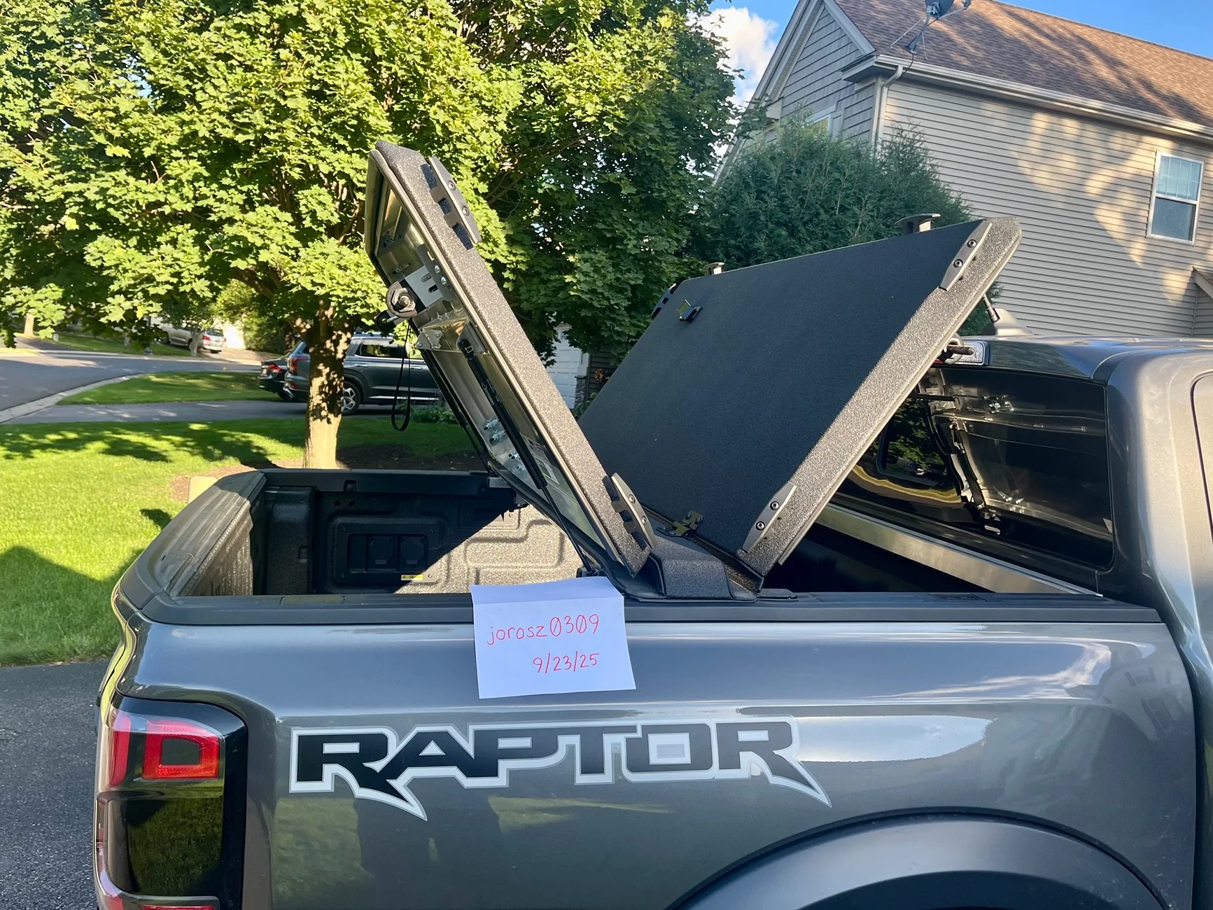 Ford Ranger Diamondback SE bed cover -$1,300 - Minneapolis area IMG_9051