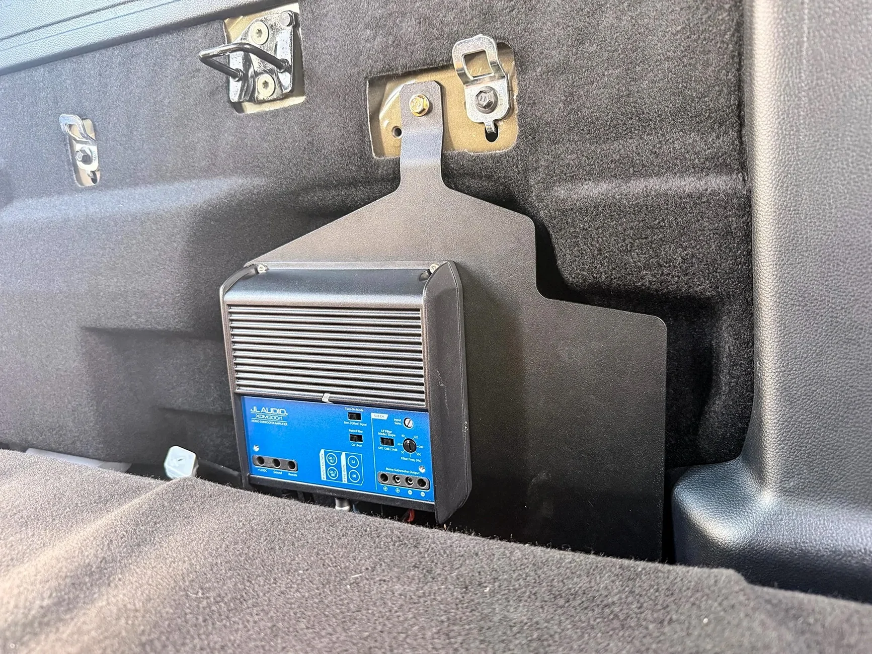 Ford-Ranger-Rear-Seat-Amp-Rack-4.webp