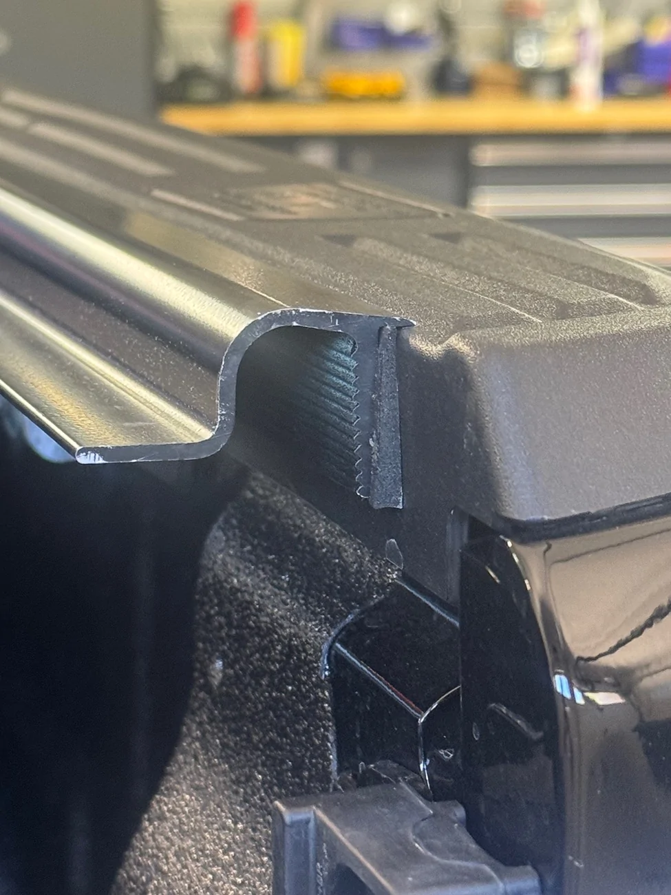 Ford Ranger Leaking Lomax Trifold on Ranger Raptor IMG_2691