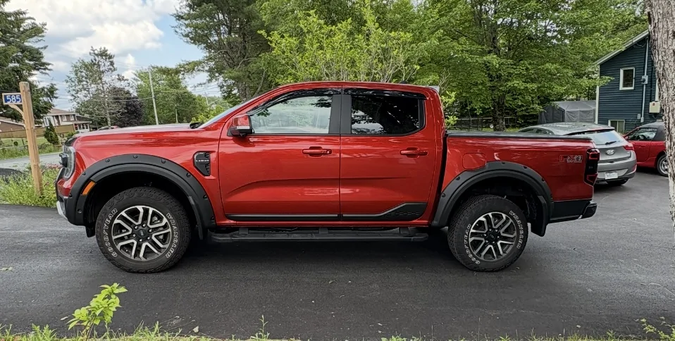 Ford Ranger 2024-2025 Body Side Moldings IMG_4322