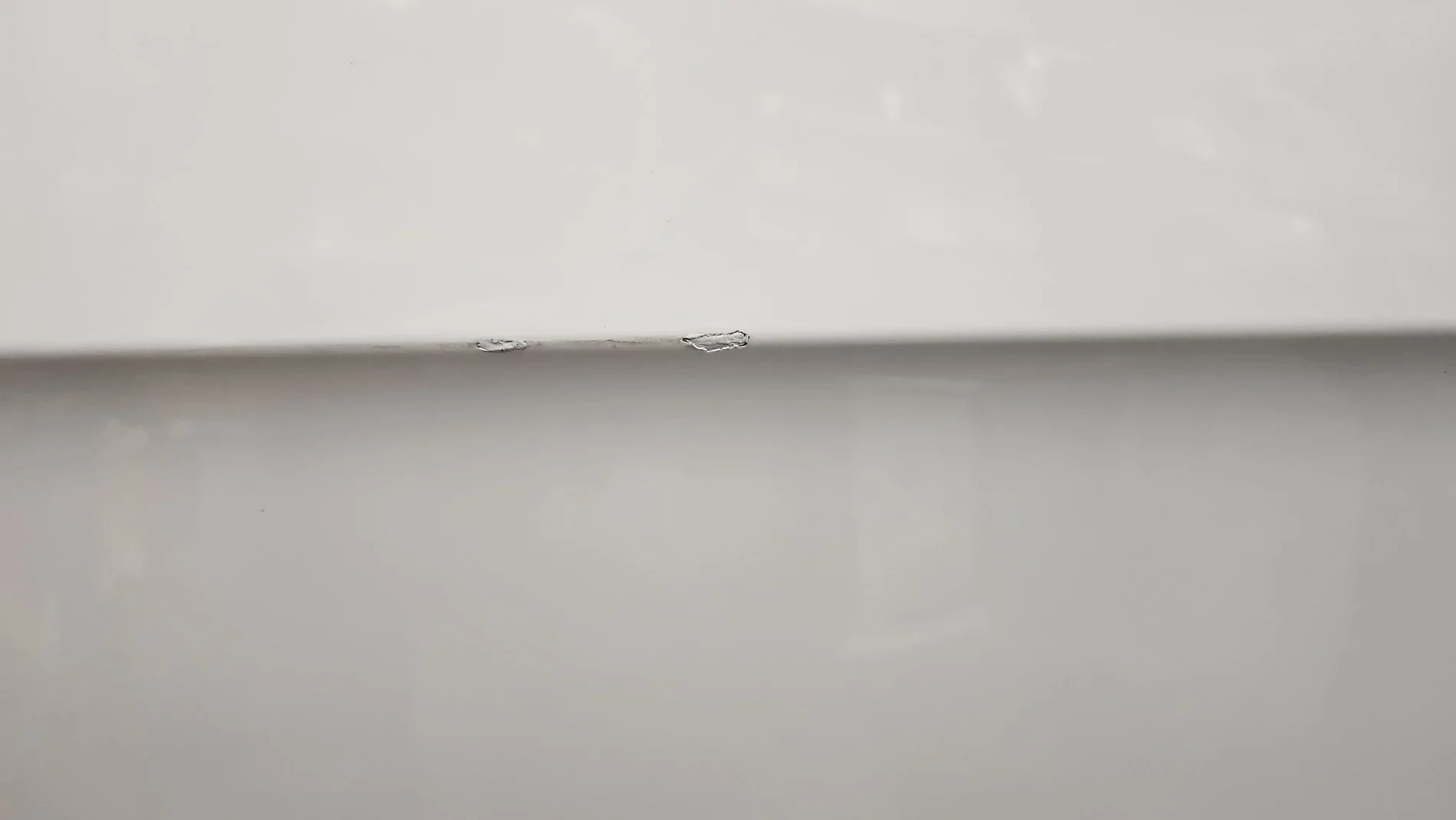 Ford Ranger Go to touch up paint brand/kit? both chips zoomed out