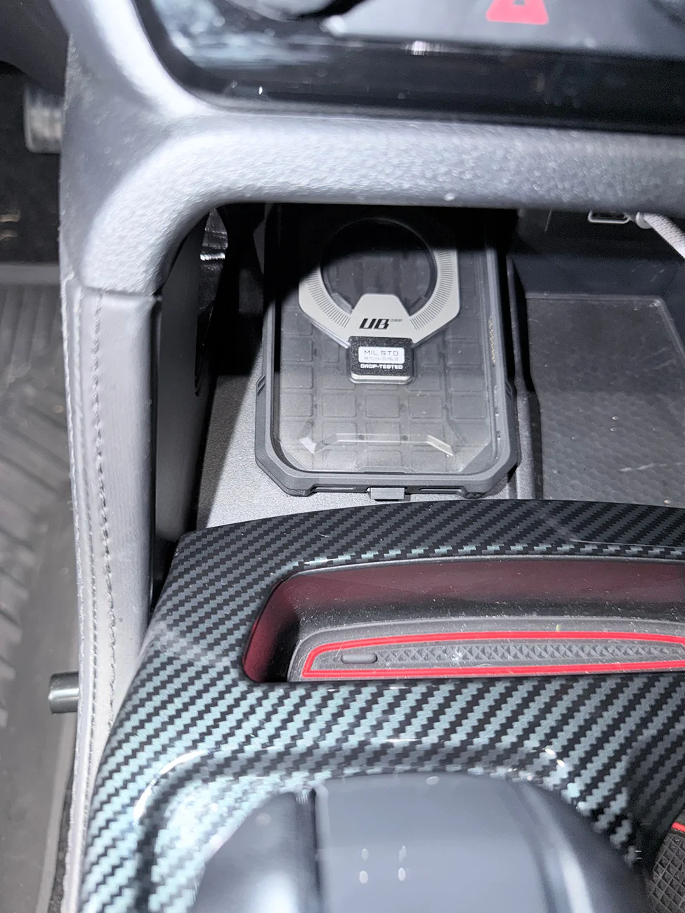 Ford Ranger iPhone 17 Pro Max fits in wireless charging spot? IMG_7862