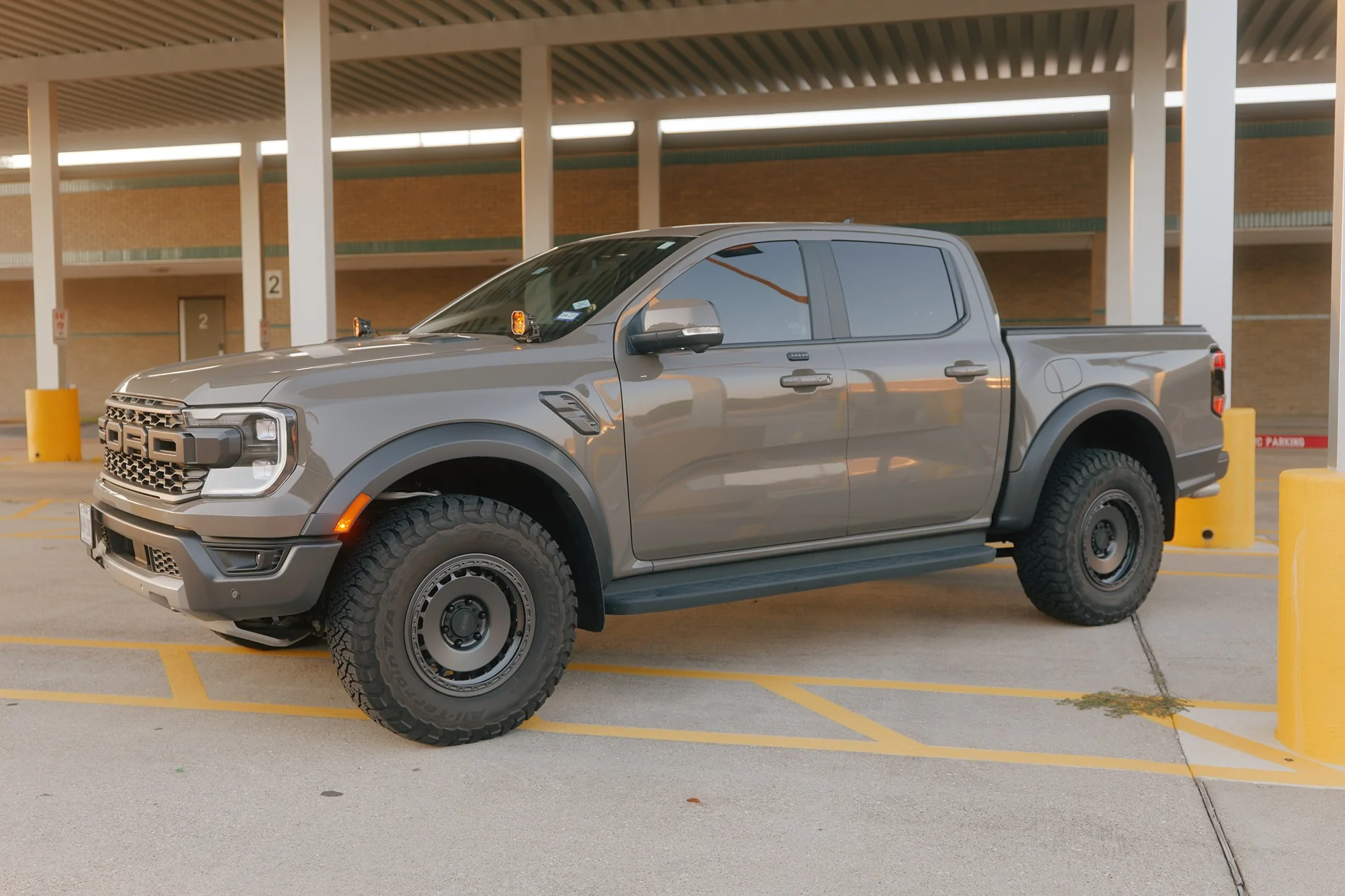 Ford Ranger Marsh Gray Thread P1001191