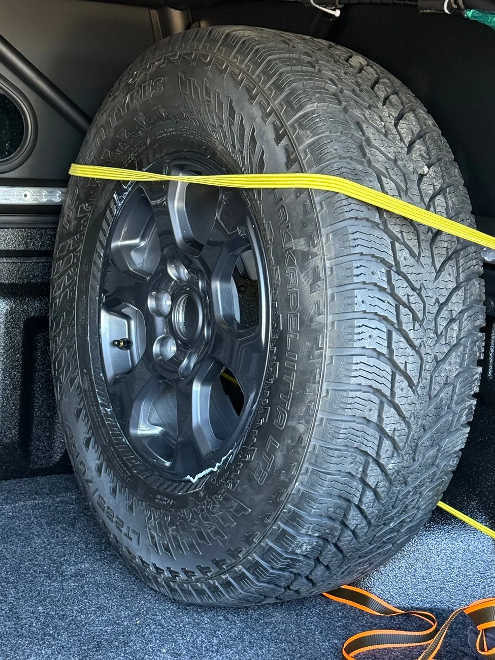 Ford Ranger RR winter tires on stock 17" IMG_2045