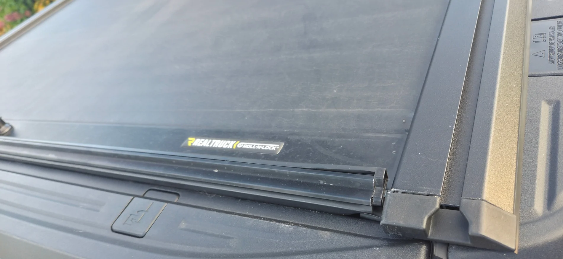 Ford Ranger Roll n lock retractable tonneau 20251020_165956