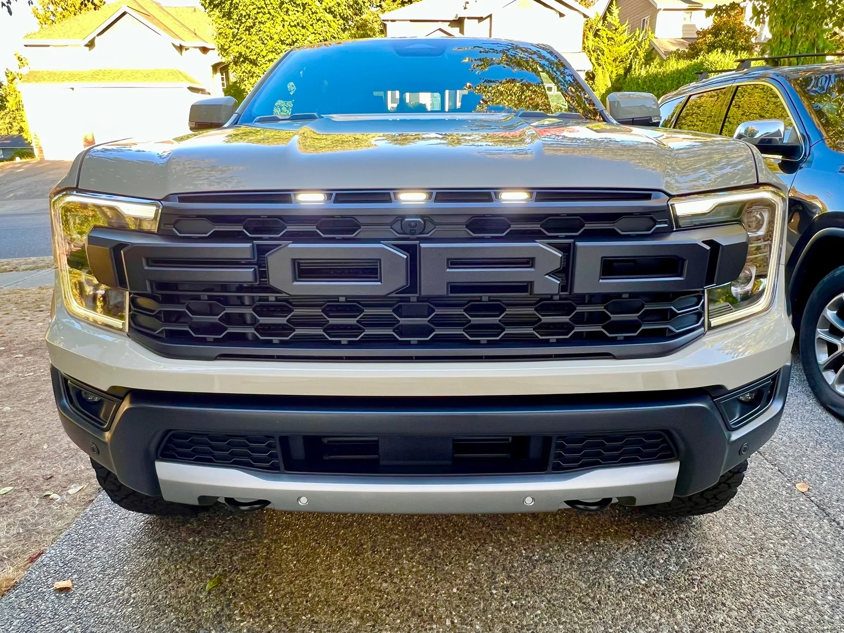 Ford Ranger Raptor LED grill lights IMG_1052