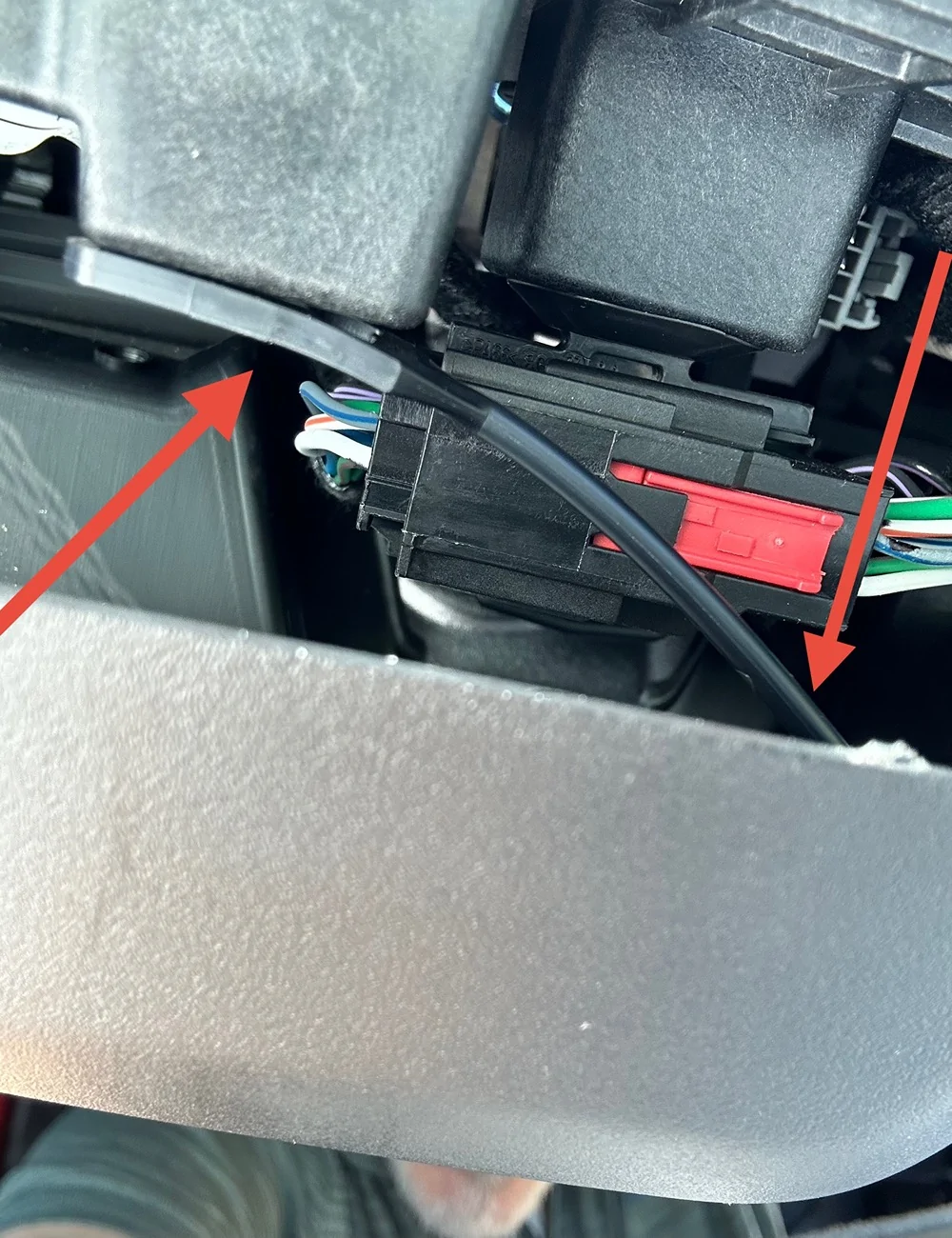 Ford Ranger 2024+ Dongar dashcam adapter install w/ rearview mirror power tap MIrror Trim Piec