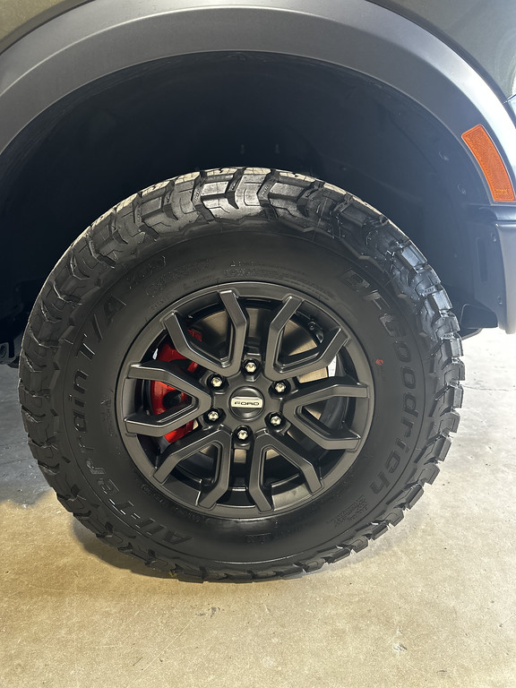 Ford Ranger Exterior mods: painted exhaust, tow hooks, calipers + rhino lined lower grill and skid plate IMG_6023-XL