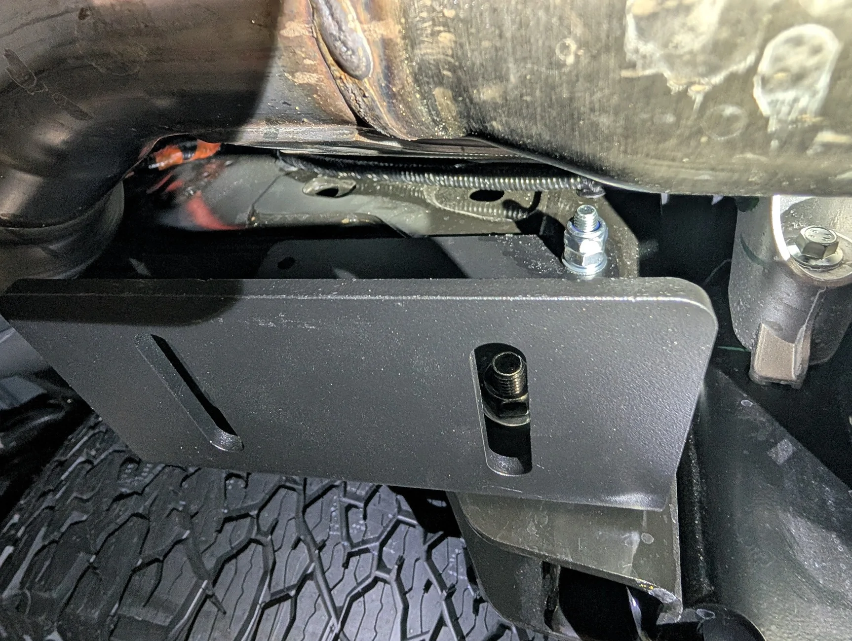 Ford Ranger Tailgate T-Step installed in 2025 Ford Ranger Raptor (USA) PXL_20251115_034122086.MP