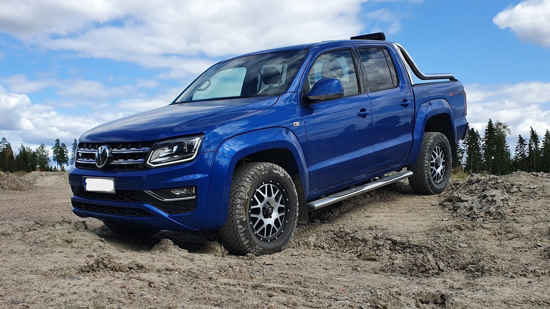 Ford Ranger Hybrid 2025 Ranger Wildtrak PHEV (EU) delivered amarok