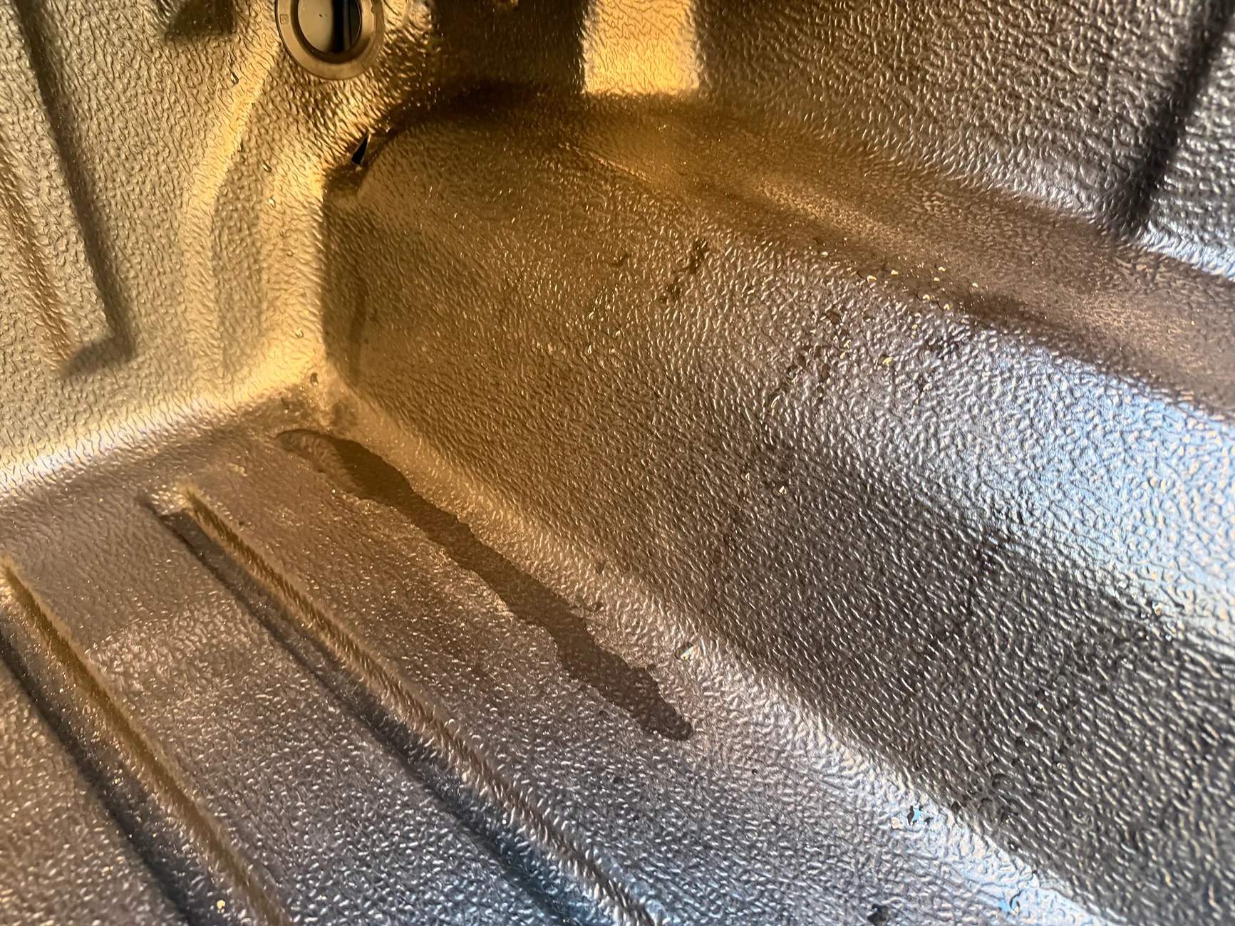 Ford Ranger Experiences of EGR Rolltrac bed cover IMG_0241