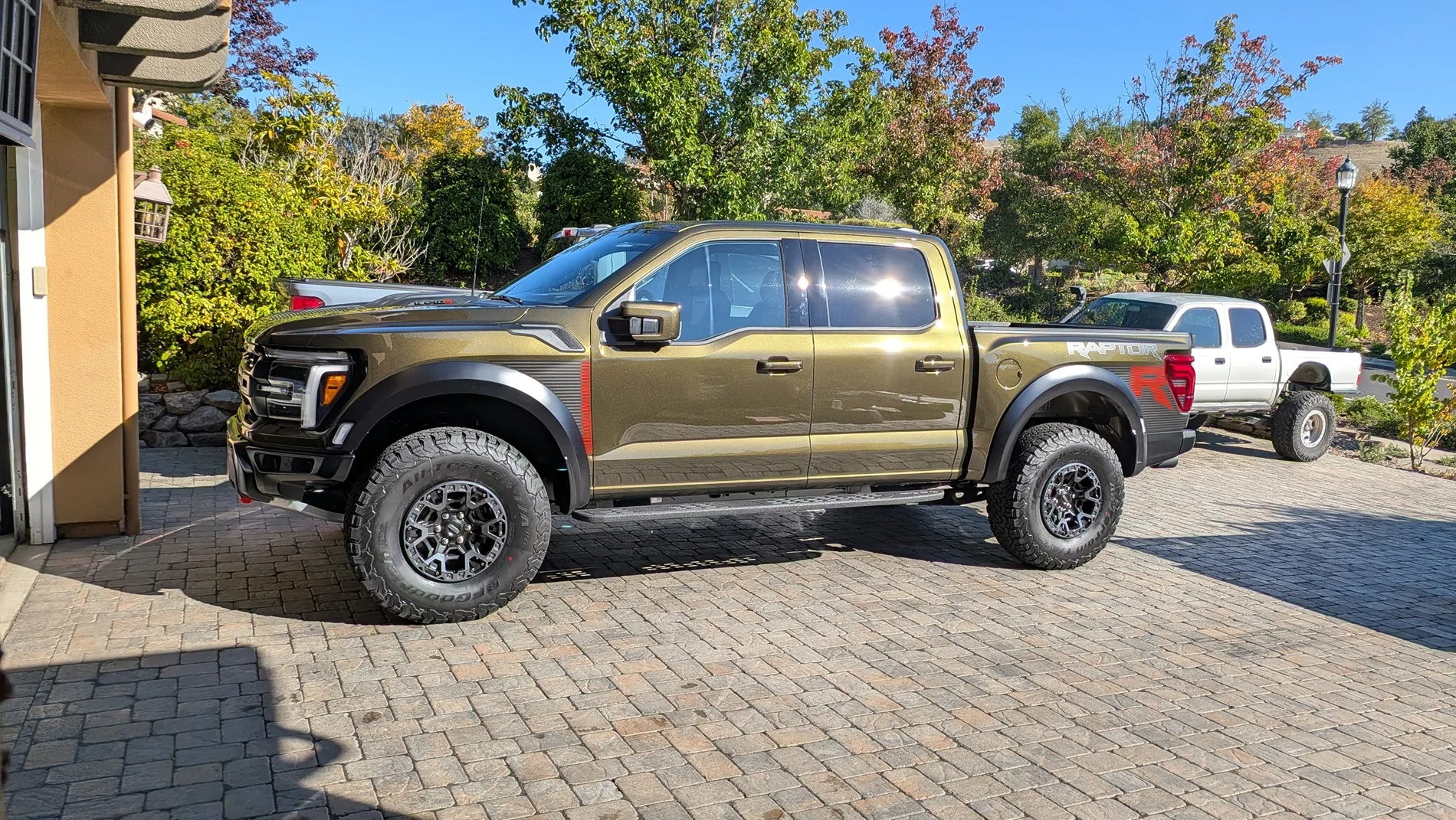 Ford Ranger What's in the garage besides your Ranger 2561
