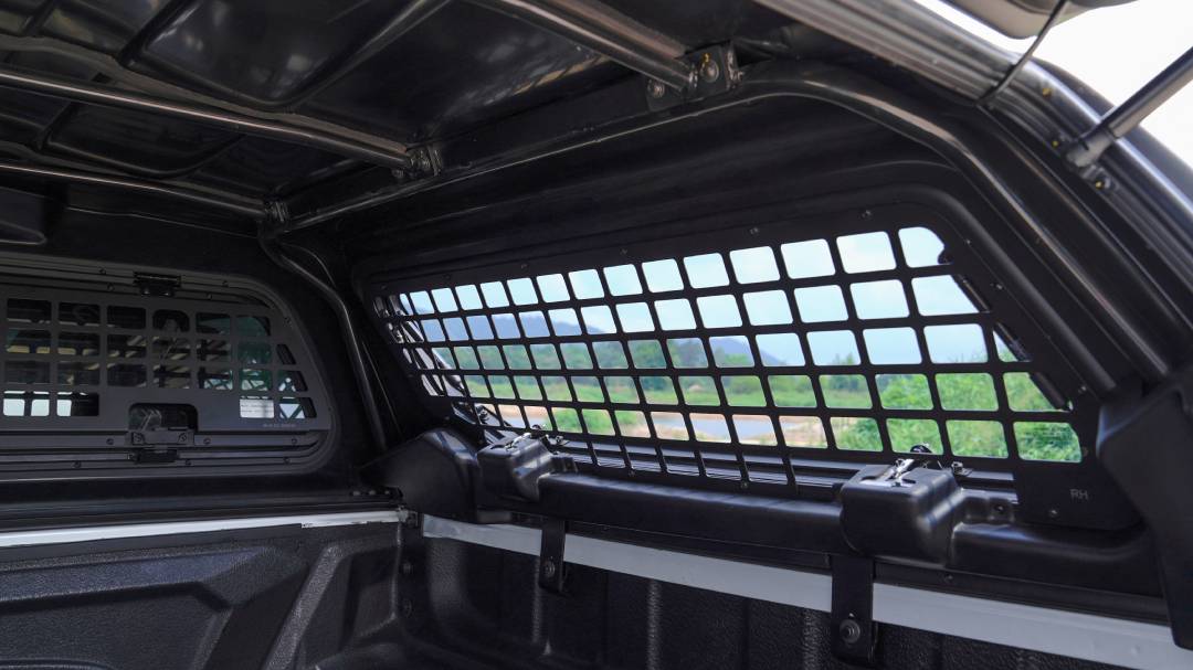 Ford Ranger Maxliner Venture Canopy Installed on 2025 Ranger Raptor MAX_MESH_FOR_VENTURE_CANOPY_7
