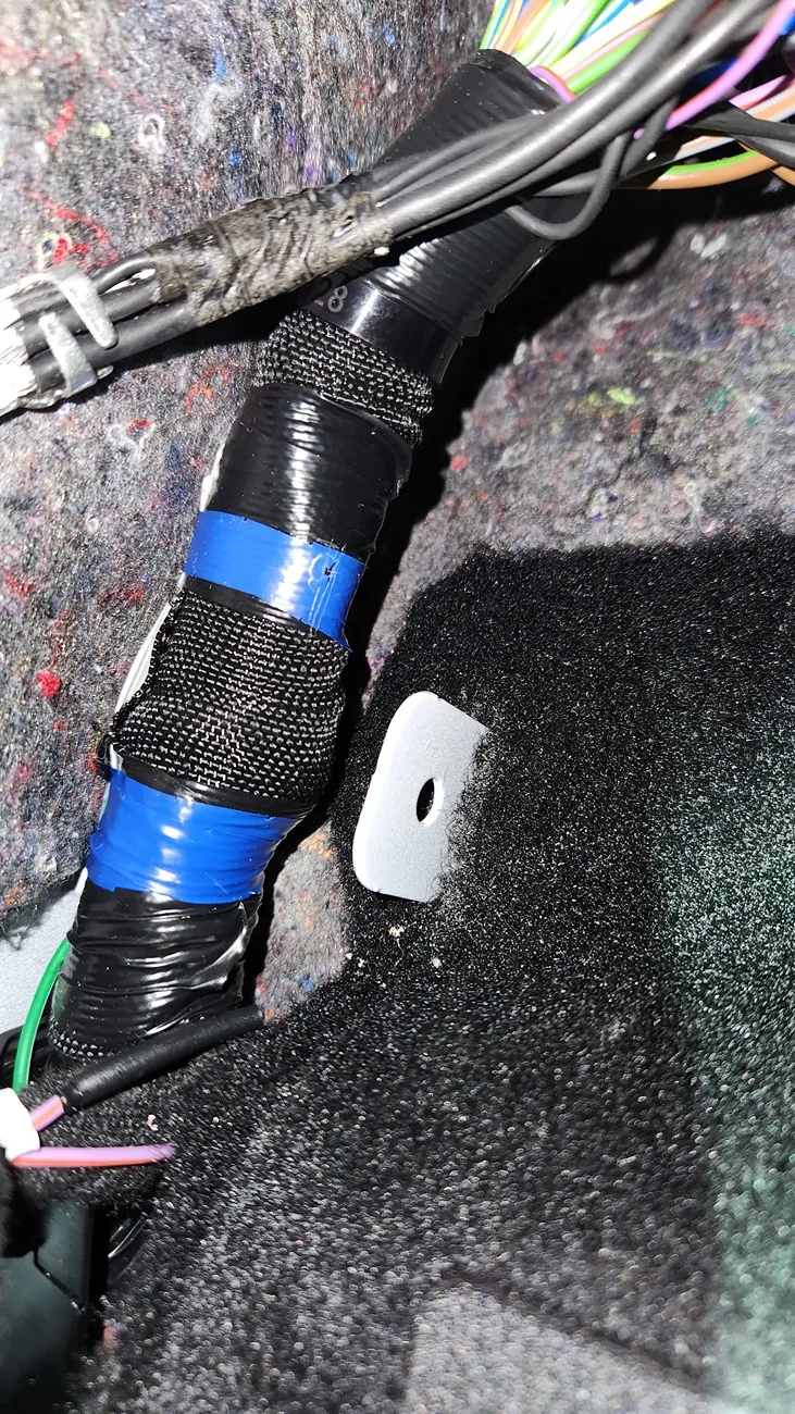Ford Ranger FUSE TAP FOR SUBWOOFER REMOTE TURN ON WIRE aux wir