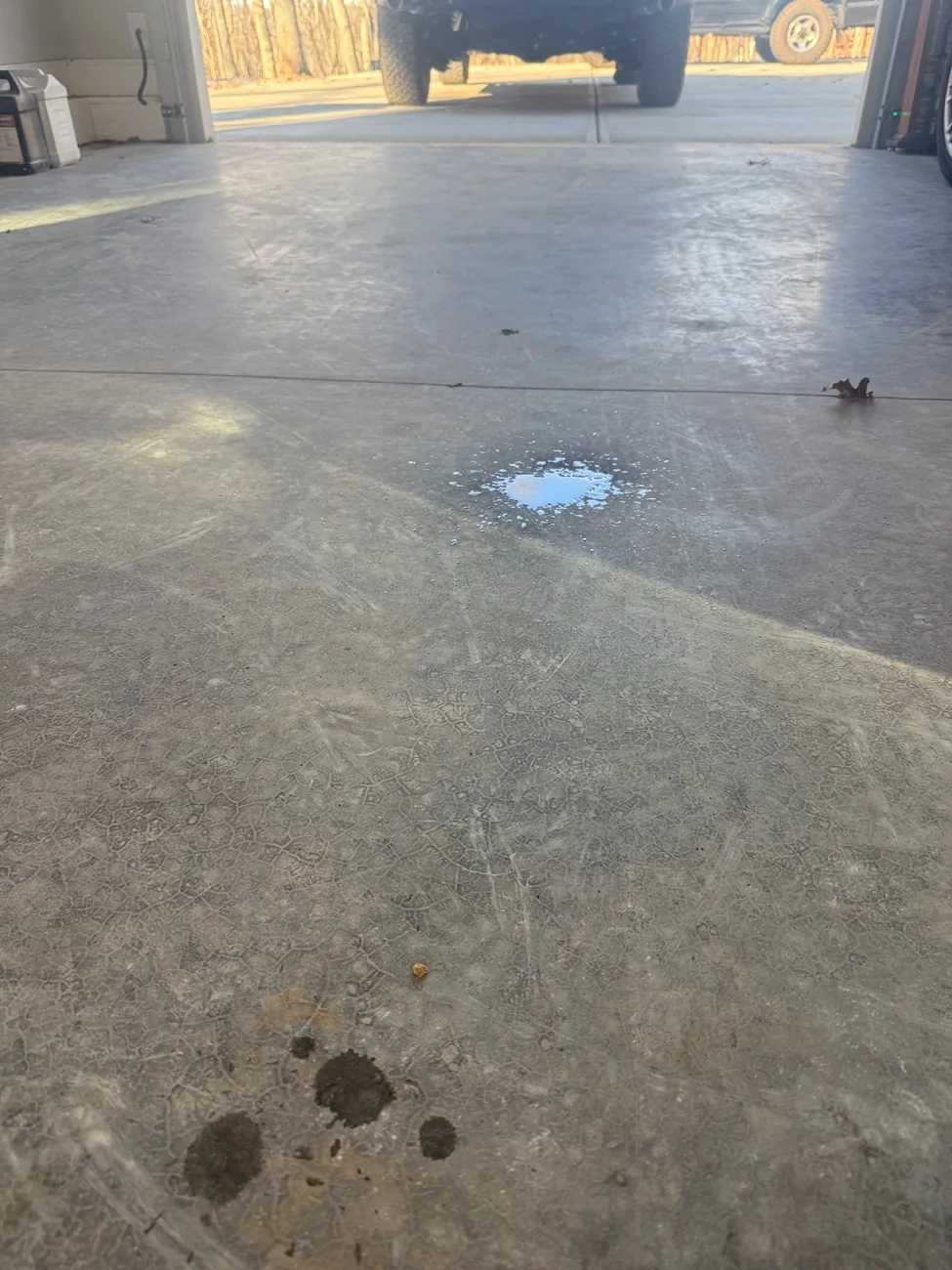 Ford Ranger Puddle Under Truck After Remote Start IMG_1113