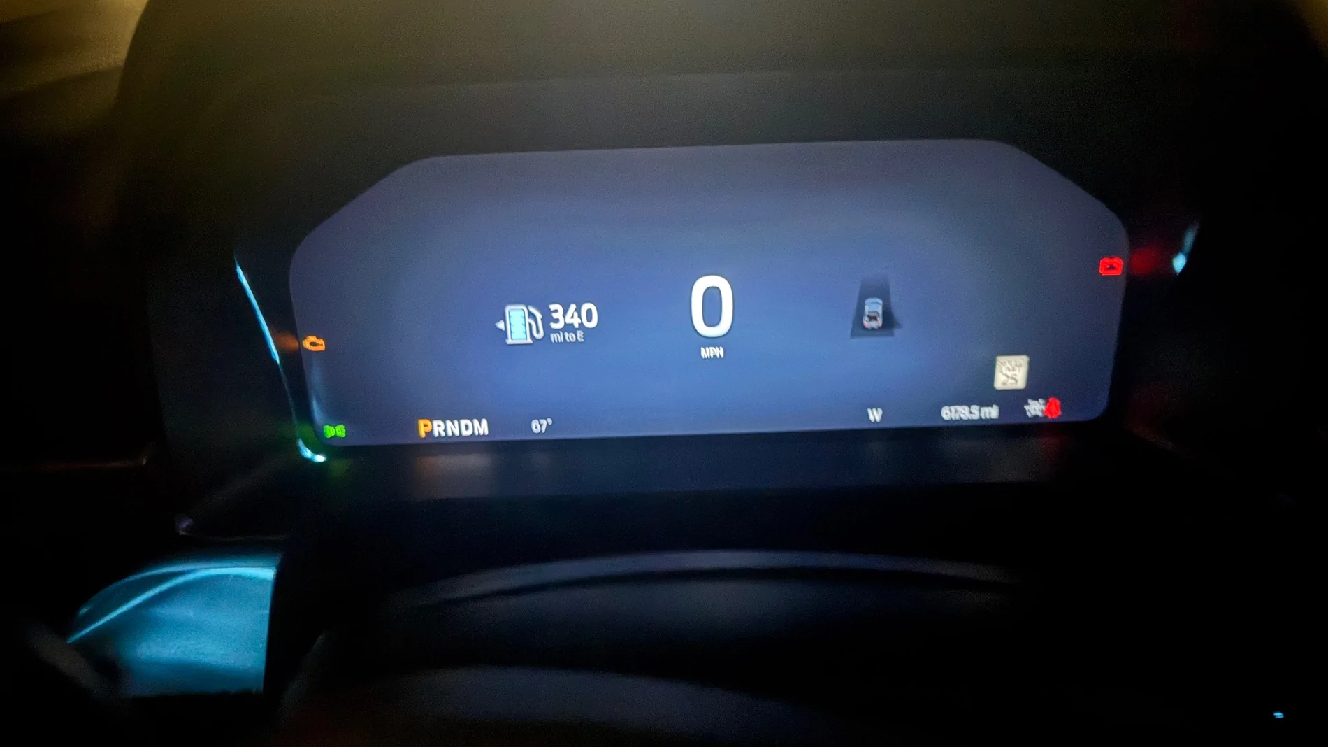 Ford Ranger I've owned my 2025 XLT for 2 weeks and I already hate the 12" vertical screen and lack of knobs IMG_1540