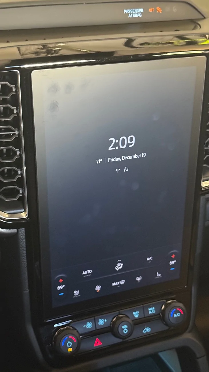 Ford Ranger I've owned my 2025 XLT for 2 weeks and I already hate the 12" vertical screen and lack of knobs IMG_1544