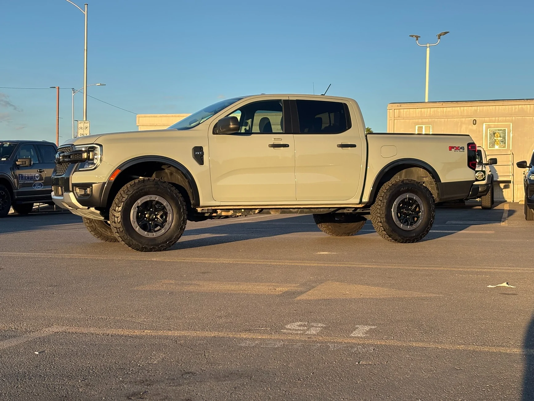 Ford Ranger DEALER TECH 2024 FORD RANGER XLT BUDGET BUILD IMG_6052