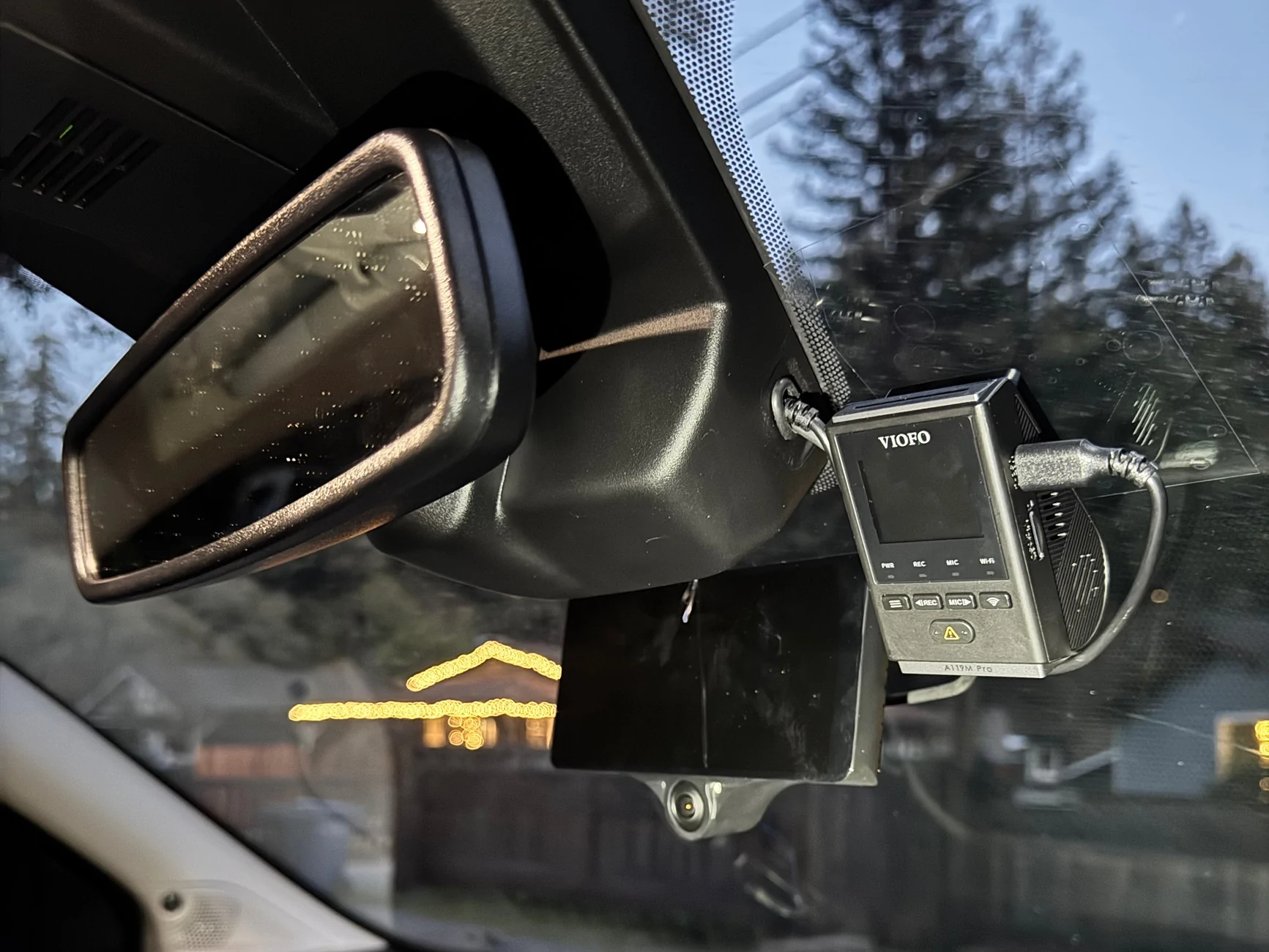 Ford Ranger 2024+ Dongar dashcam adapter install w/ rearview mirror power tap IMG_5864