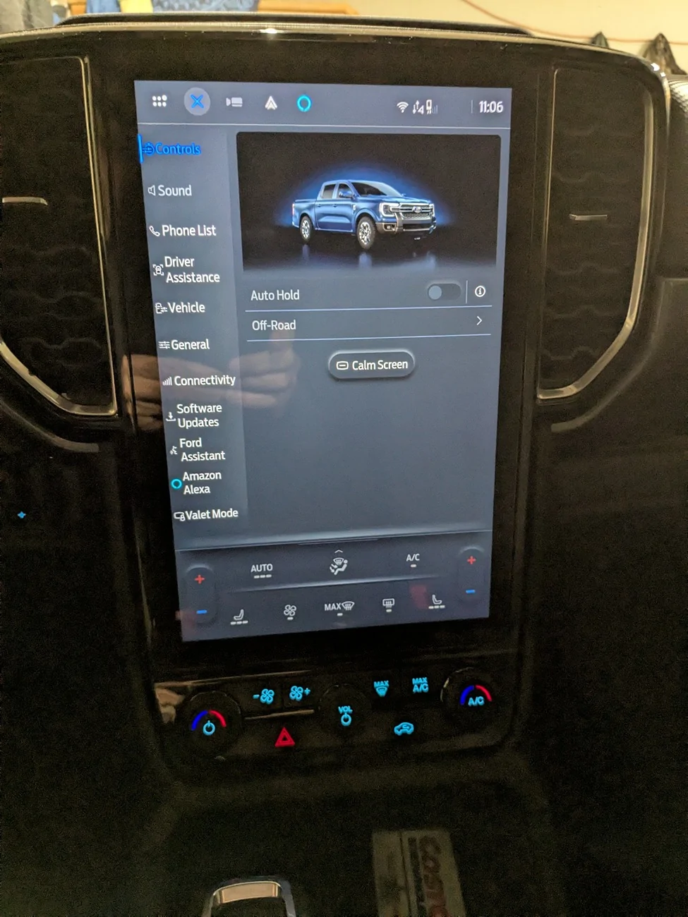 Ford Ranger XLT with 12" (?) Center Display with Instrument Cluster Views that don't match owners manual? PXL_20251231_170653701
