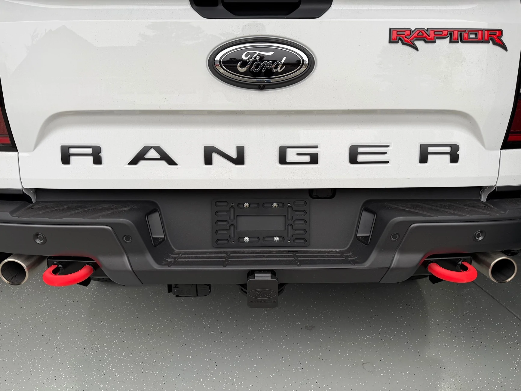 Ford Ranger Rear license plate screws/bolts IMG_1569