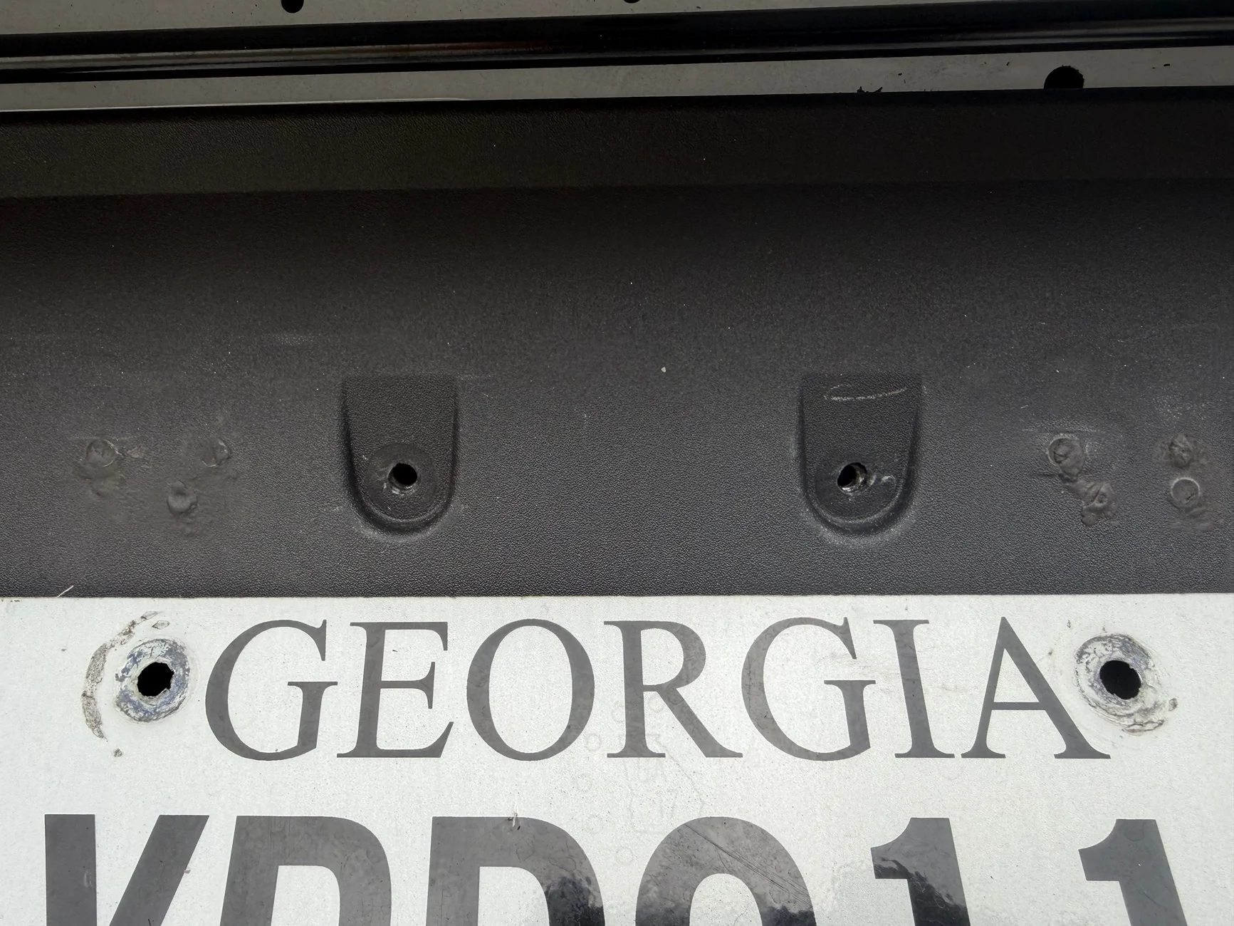 Ford Ranger Rear license plate screws/bolts IMG_1571
