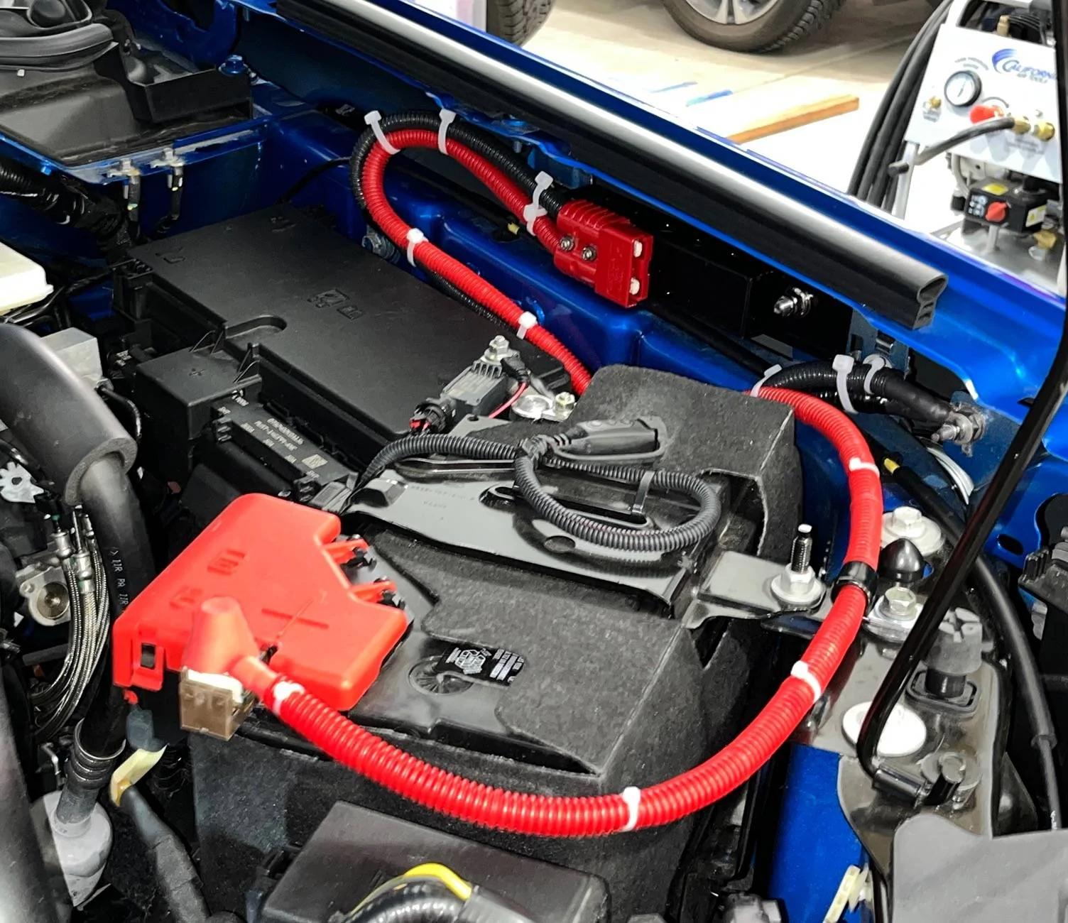 Ford Ranger Tapping into aux battery terminals IMG_2528