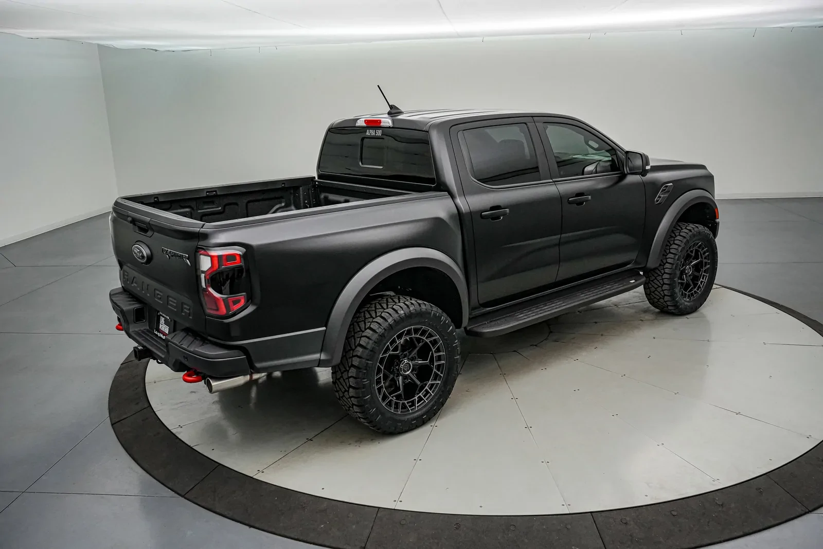 Ford Ranger Ford Ranger Sets Record Annual Sales (+54% Increase) in 2025 1767898813643-9
