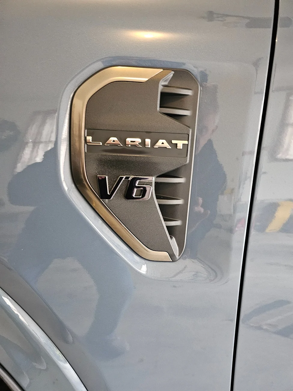 Ford Ranger V6 vent emblem 20260109_120930