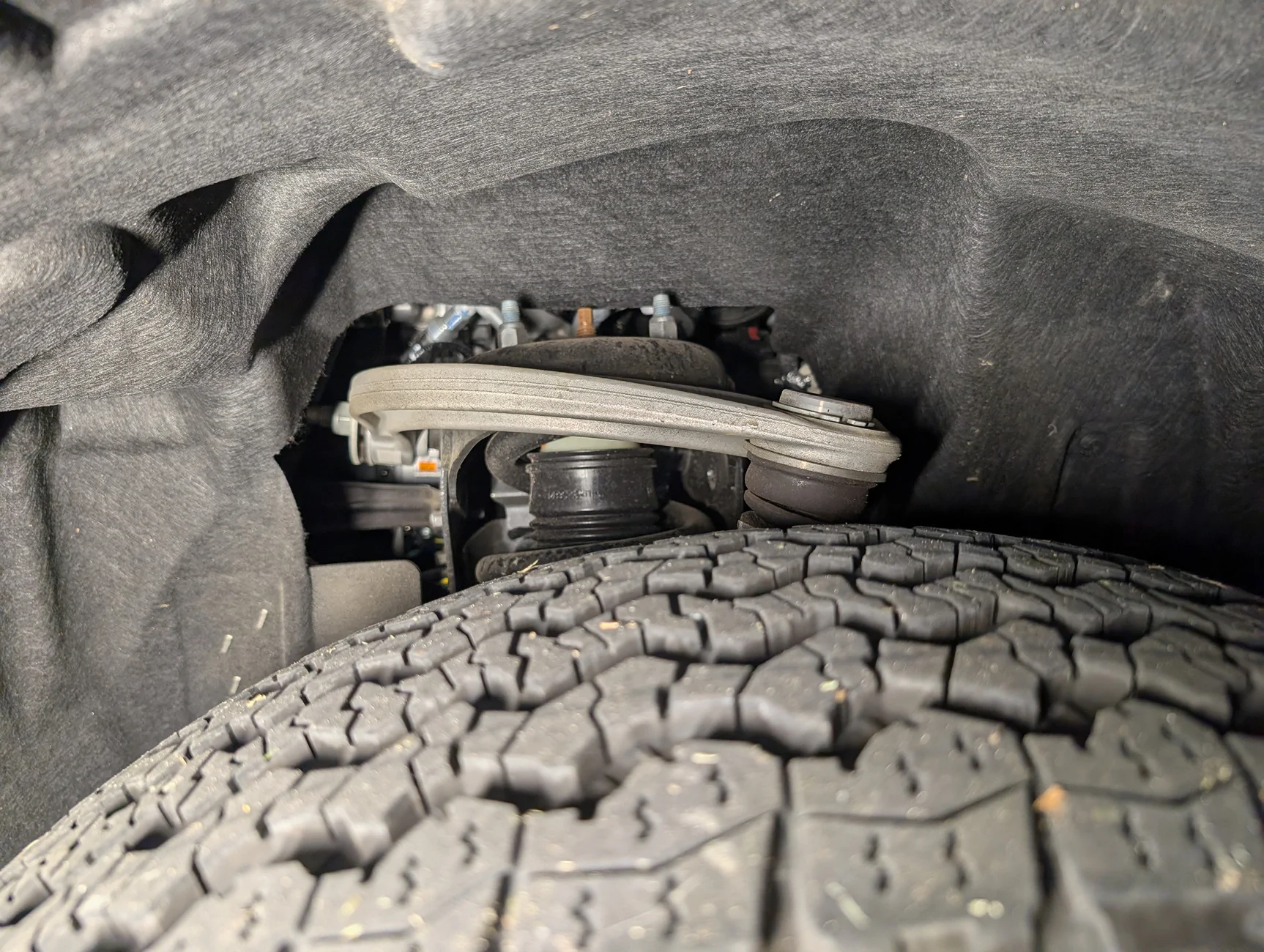 Ford Ranger Rocks in engine bay PXL_20260118_014611644