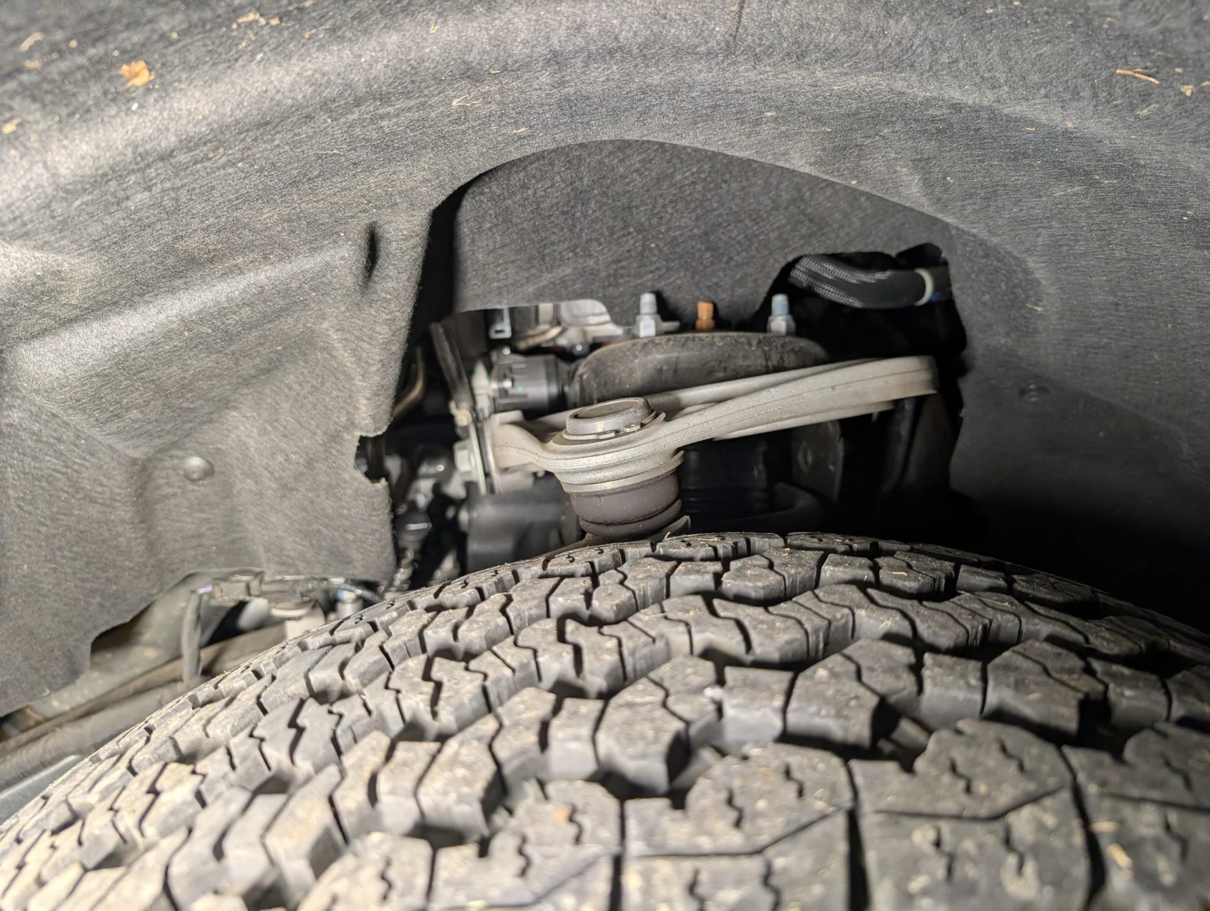 Ford Ranger Rocks in engine bay PXL_20260118_014552533