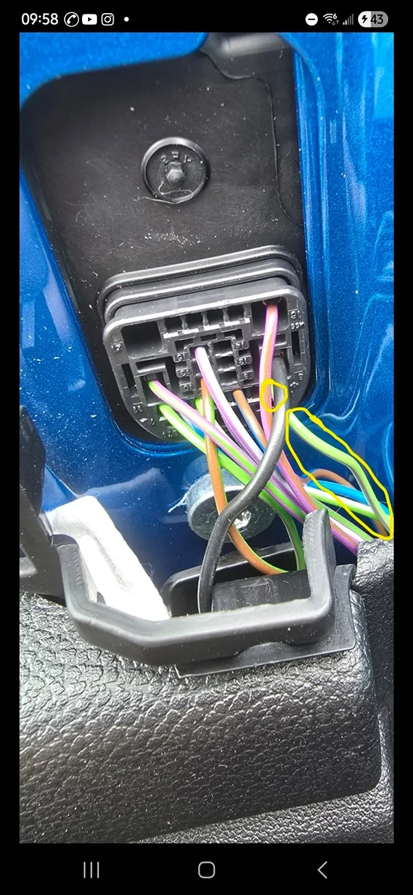 Ford Ranger Has anyone added Lariat side Mirrors to an XLT? Screenshot_20260116_095813_Messages