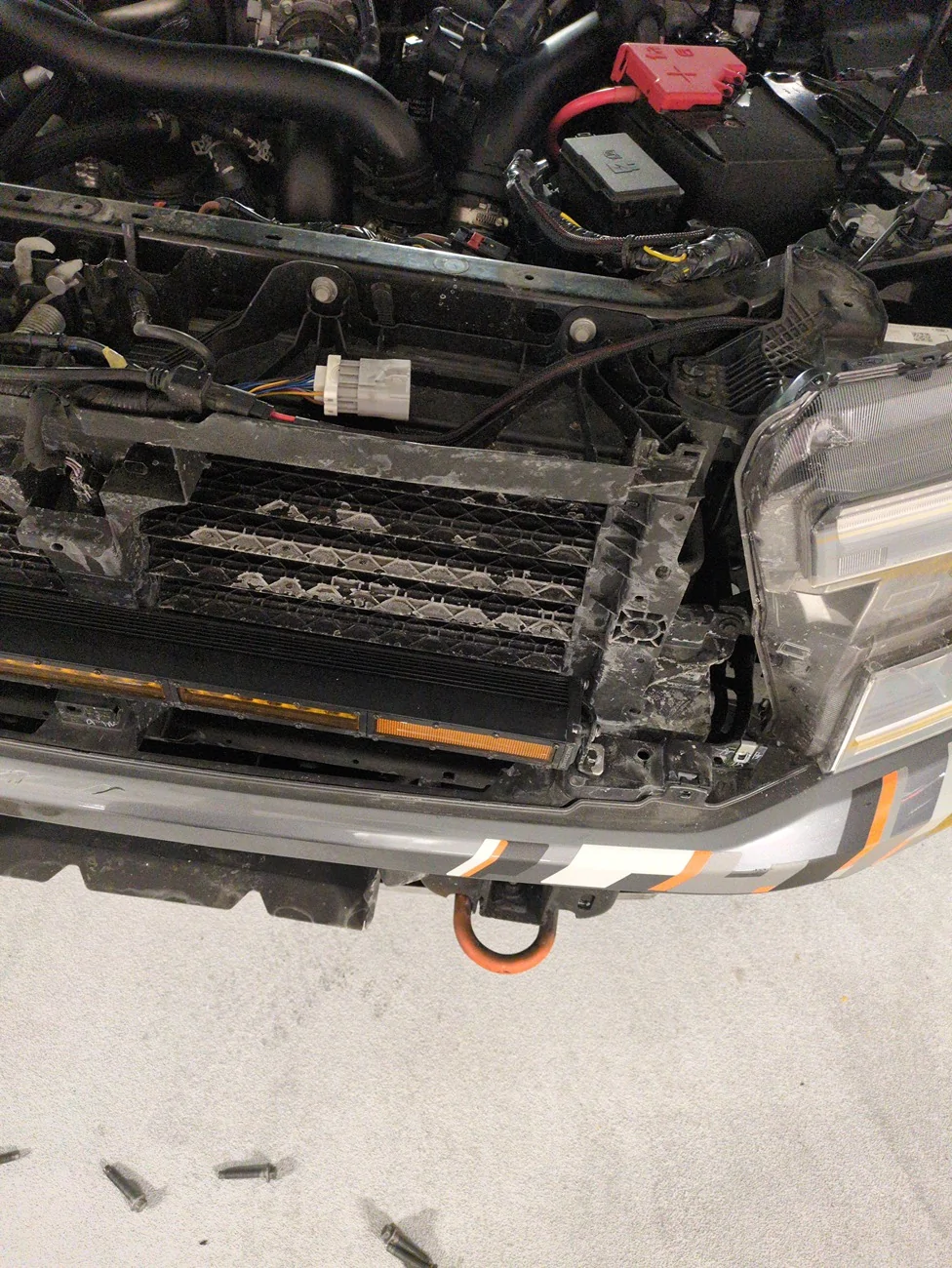 Ford Ranger So what bends in a light front bumper collision?  Asking for a friend... 1769562926457