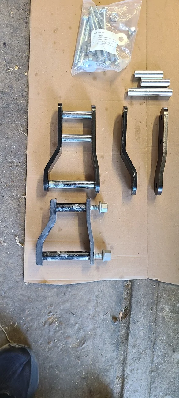 Ford Ranger 2019-2023 5th gen ranger BDS rear shackle lift kit fits on a 6th gen 2wd 20260131_124057