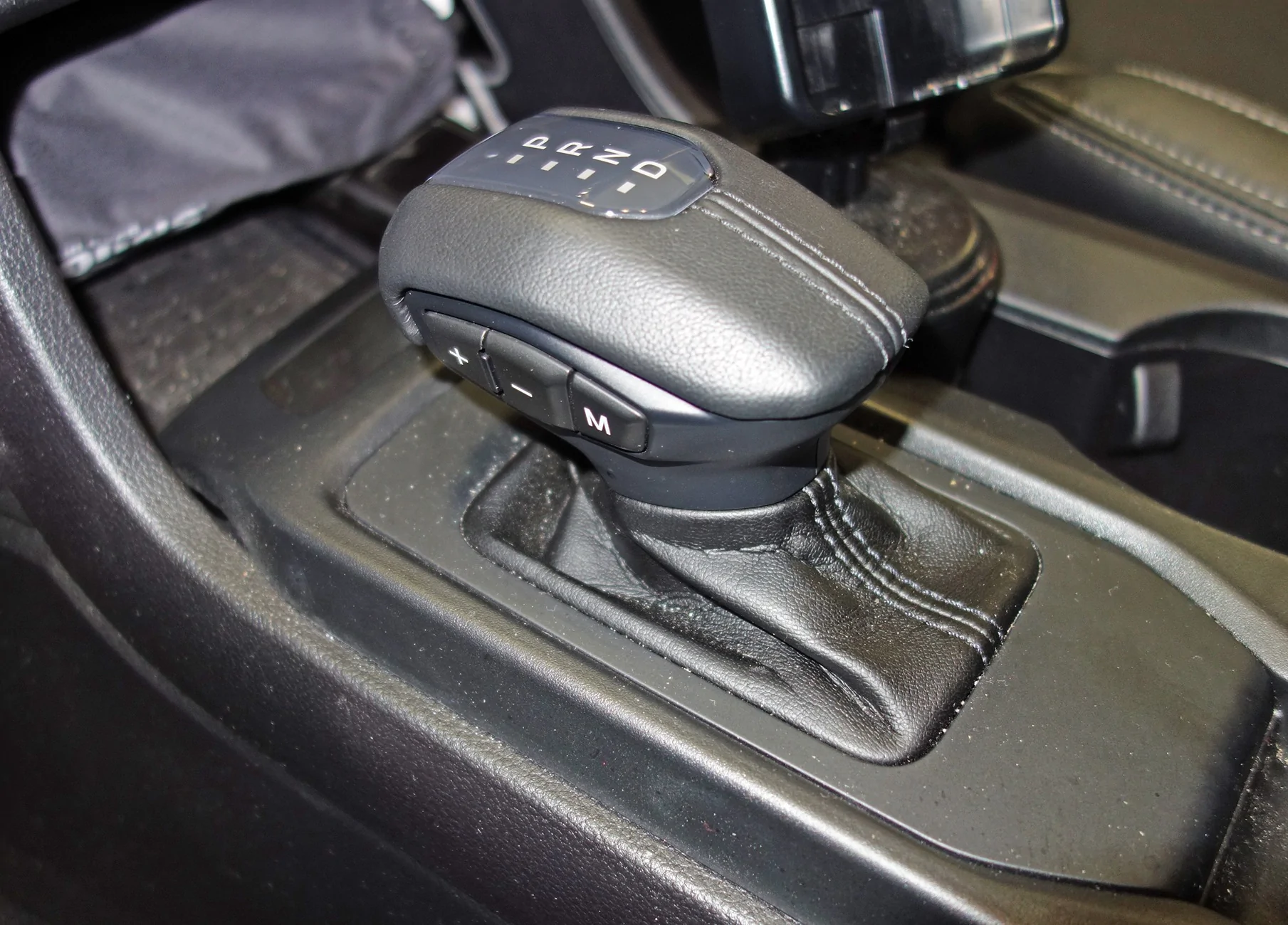 Ford Ranger Lariat Gearshift Knob Removal kno