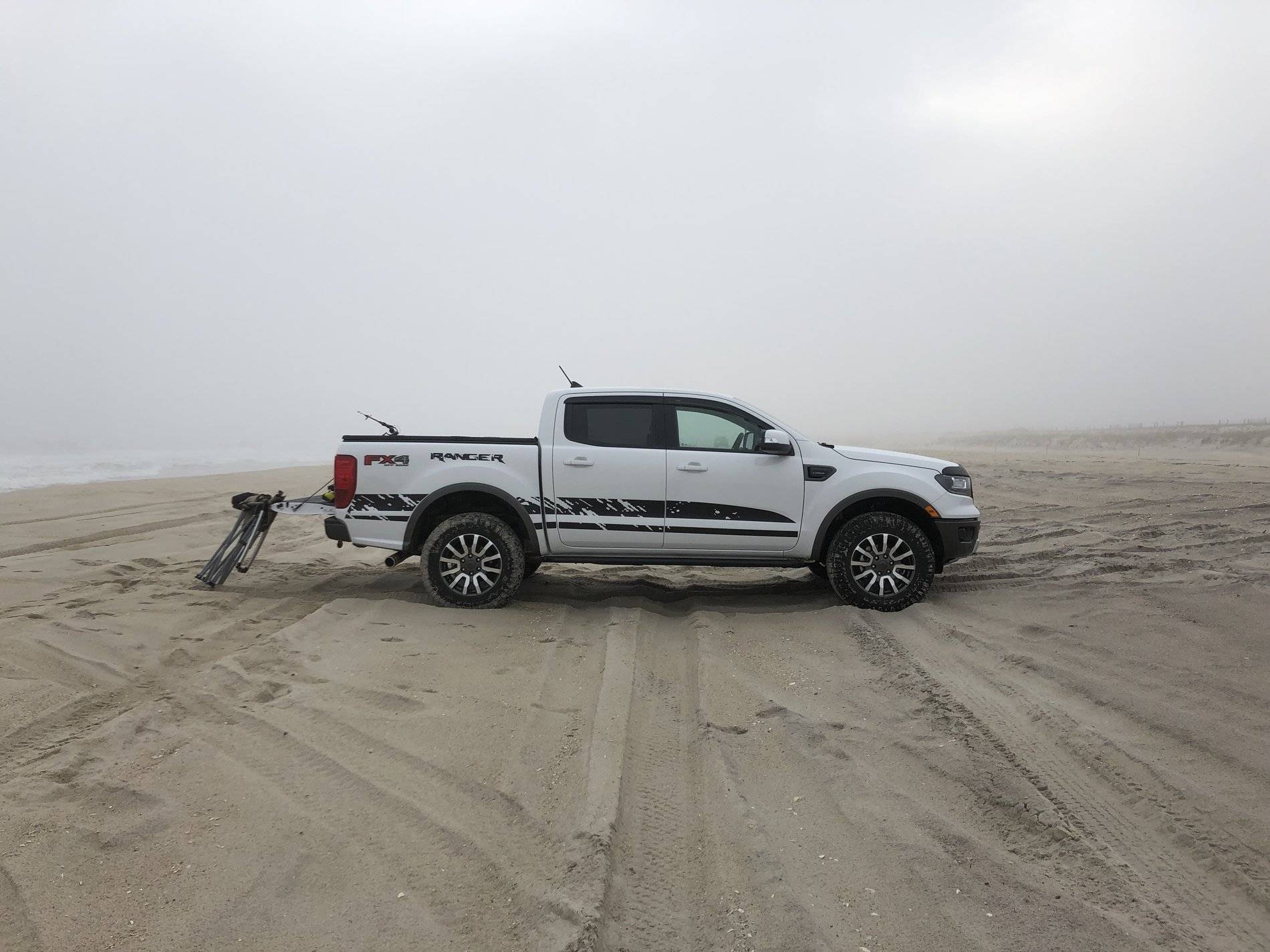 Ford Ranger Ranger on sand 461A168B-1290-40F1-9EFE-4B9A678FAA52