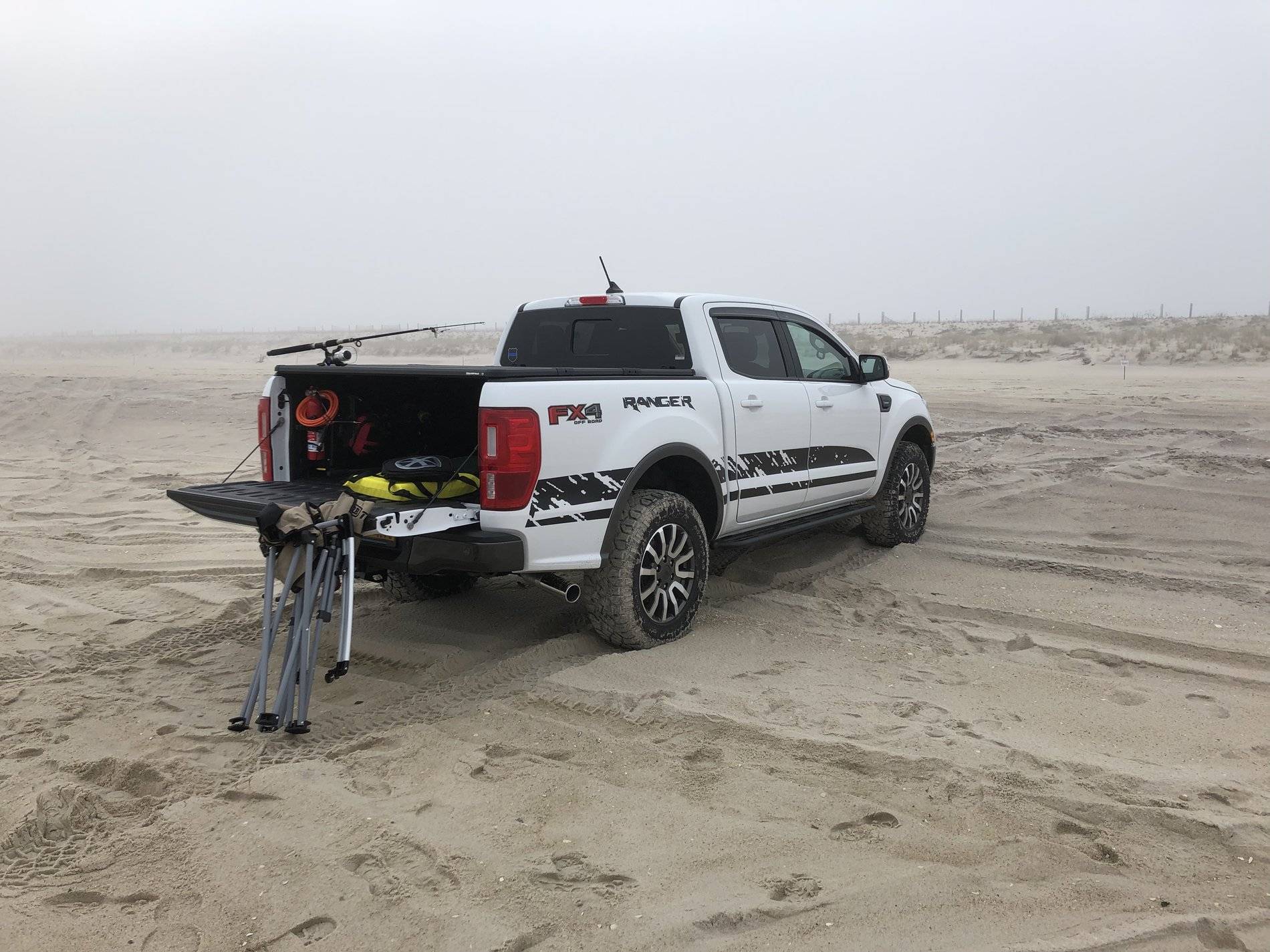 Ford Ranger Ranger on sand 5C684258-3F8A-4567-AF87-E576FA5E372D
