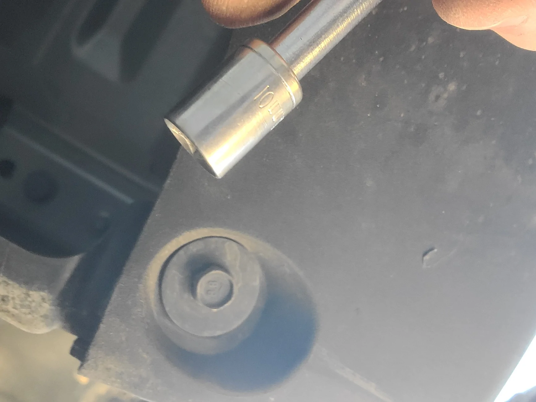 Ford Ranger Installing bed side steps on Ranger XL / XLT - DIY instructions 20260206_143444