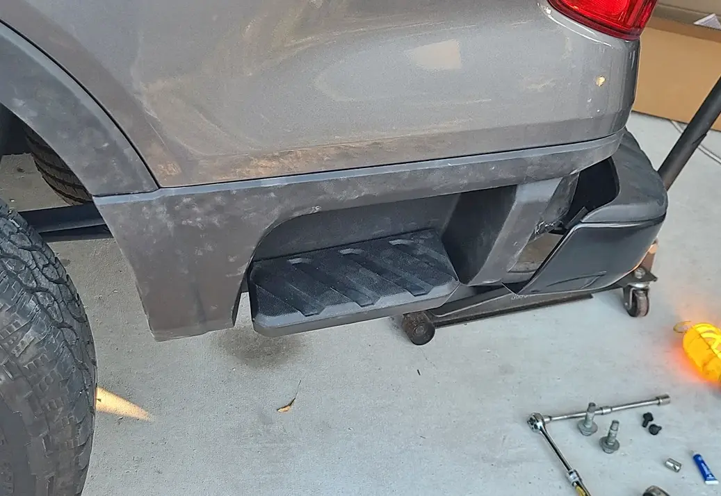 Ford Ranger Installing bed side steps on Ranger XL / XLT - DIY instructions 80055-9e83a7842931880f2d5bc9a456b8665a
