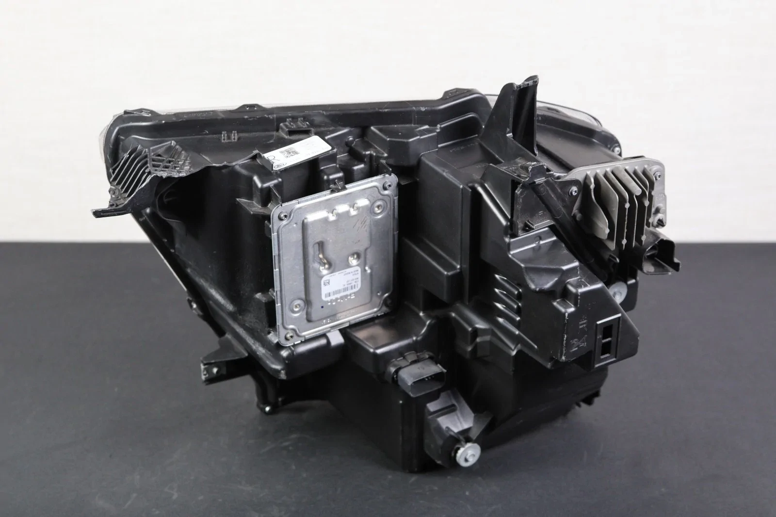 Ford Ranger Lariot projector headlight 1770609142170-p3