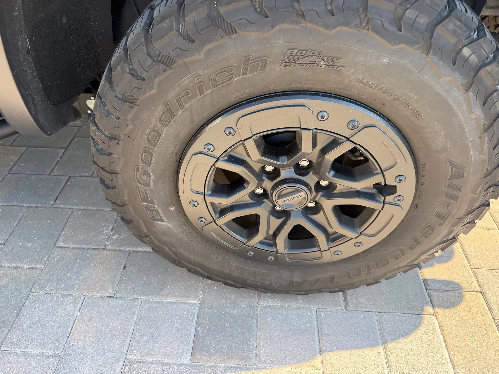 Ford Ranger Ranger Raptor Beadlock Wheels, Tires & TPMS BLACK BEAUTY RINGS IMG_9505