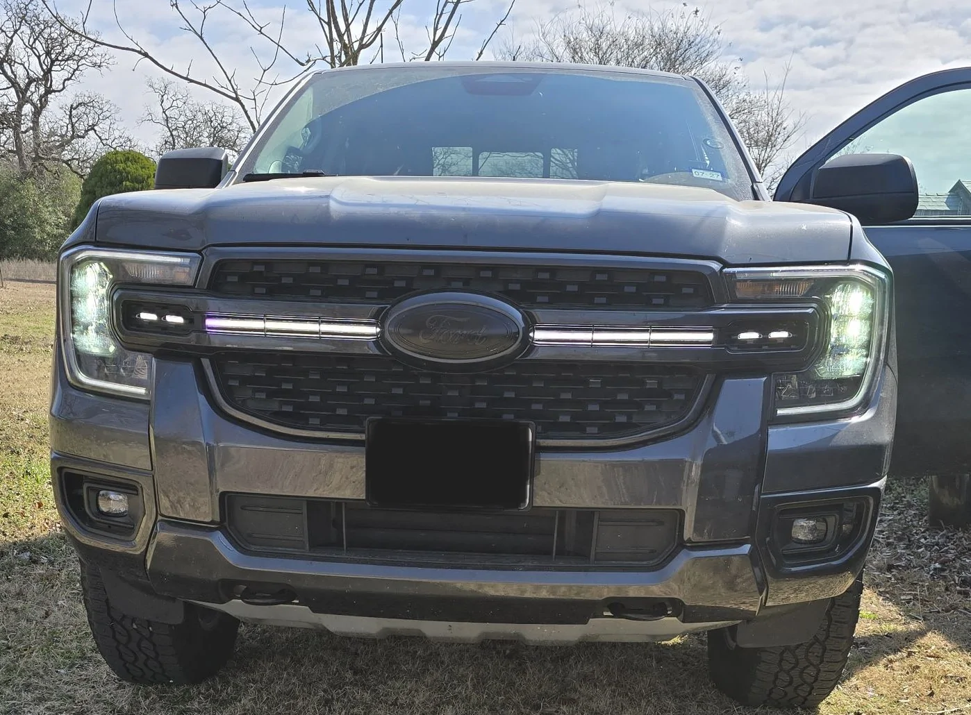 Ford Ranger Custom grill light bar on 2025 XLT Grill2]2