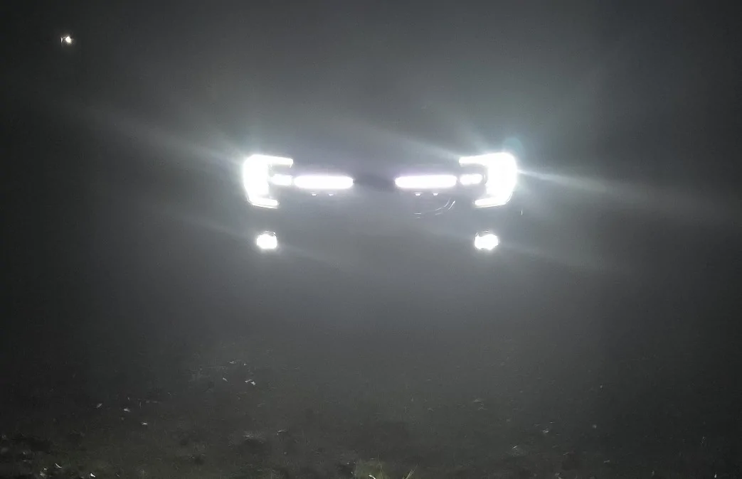 Ford Ranger Custom grill light bar on 2025 XLT Night4