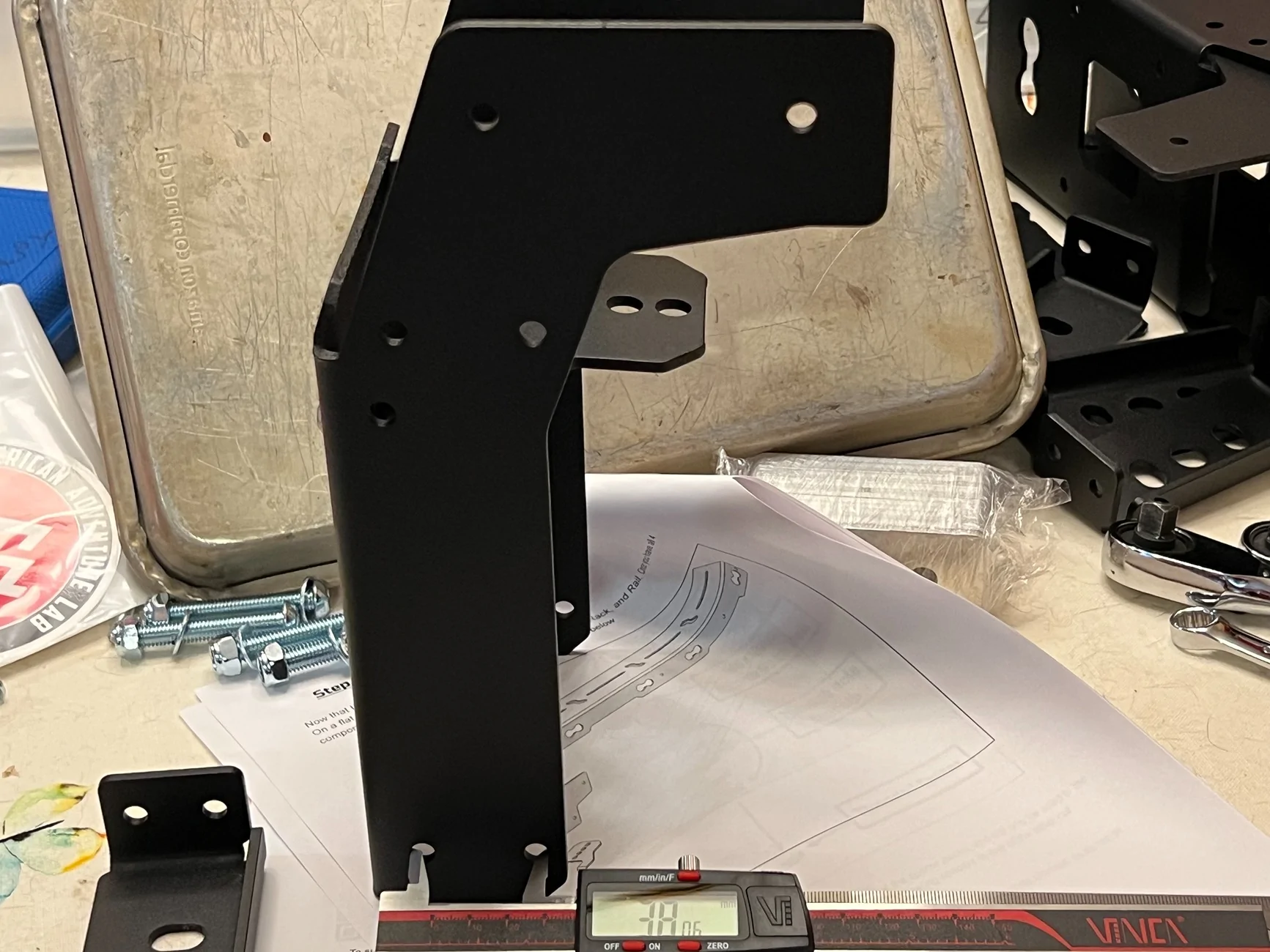 Outer Hole Disatance Rail Rack.webp