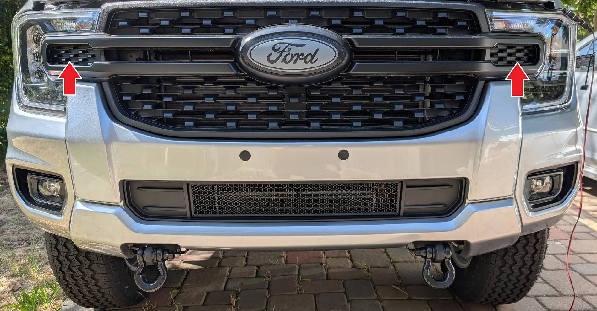 Ford Ranger Tremor/Wildtrak style grille lights? rangergrill