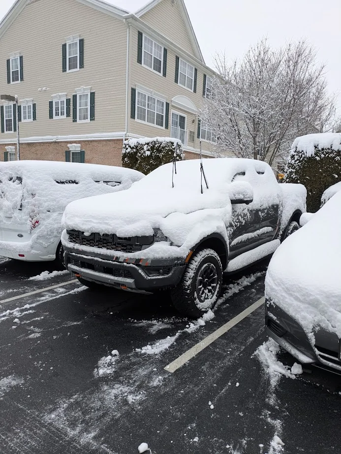 Ford Ranger Ranger under cover ------   of snow 1771883968767-c