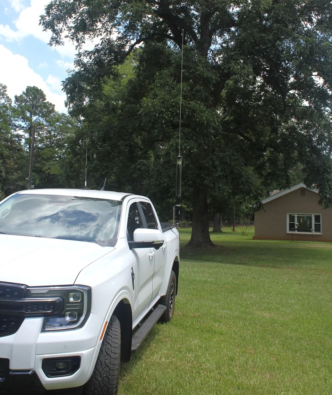 Ford Ranger Amateur radio (Ham) antenna install Ranger final (3)
